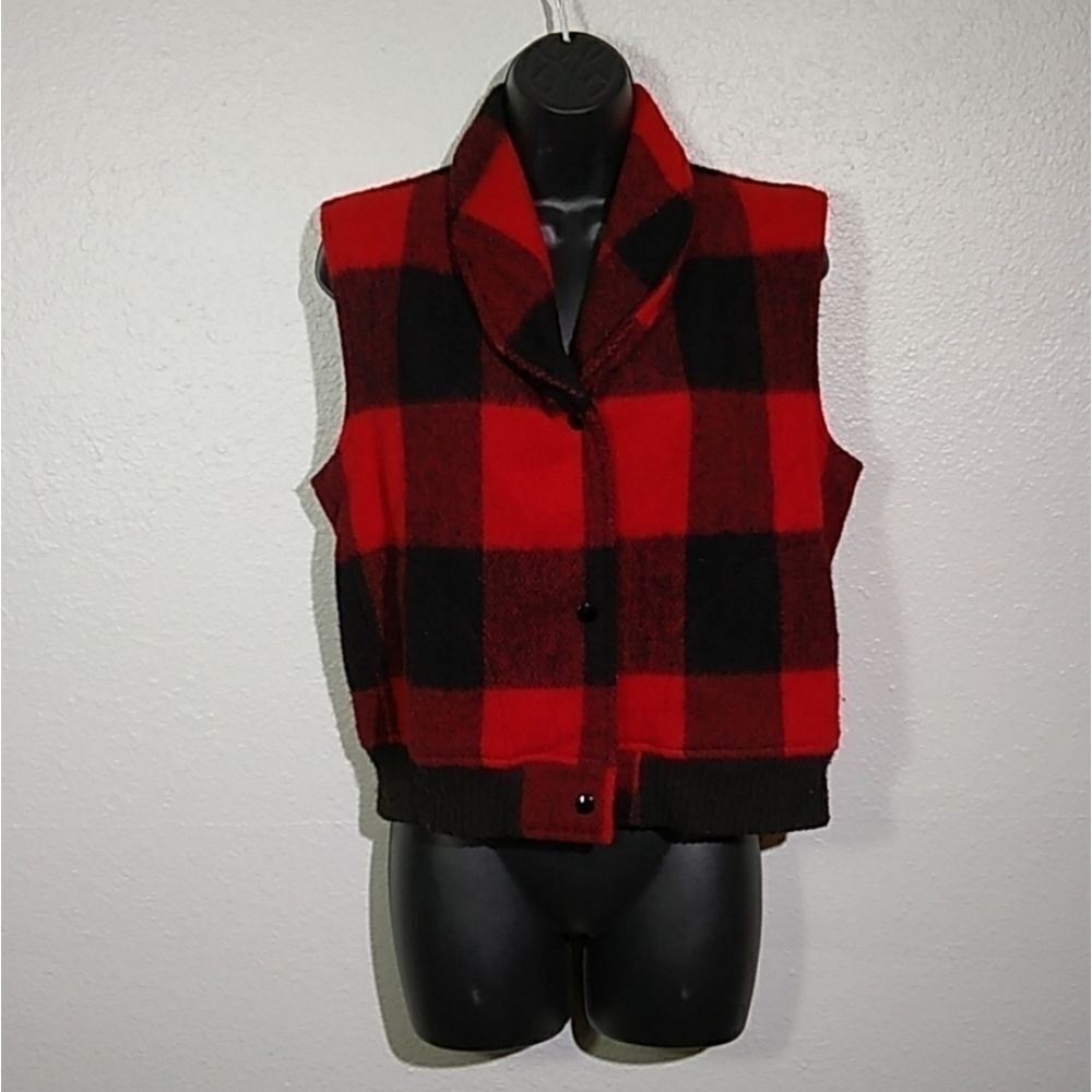 Woolrich Vintage Wool Buffalo Plaid Black Red Vest‎